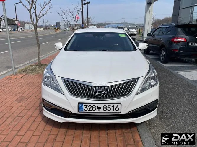 Hyundai Grandeur HG240 Modern