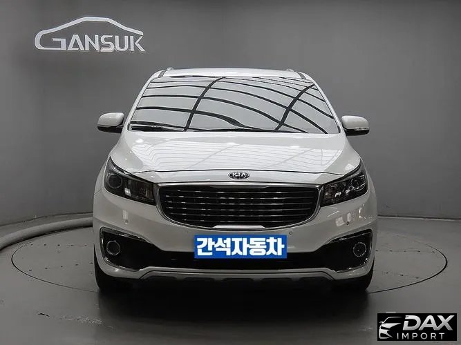 Kia Canival 9-seater Luxury
