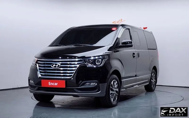 Hyundai Starex 4WD Urban 9-Seater