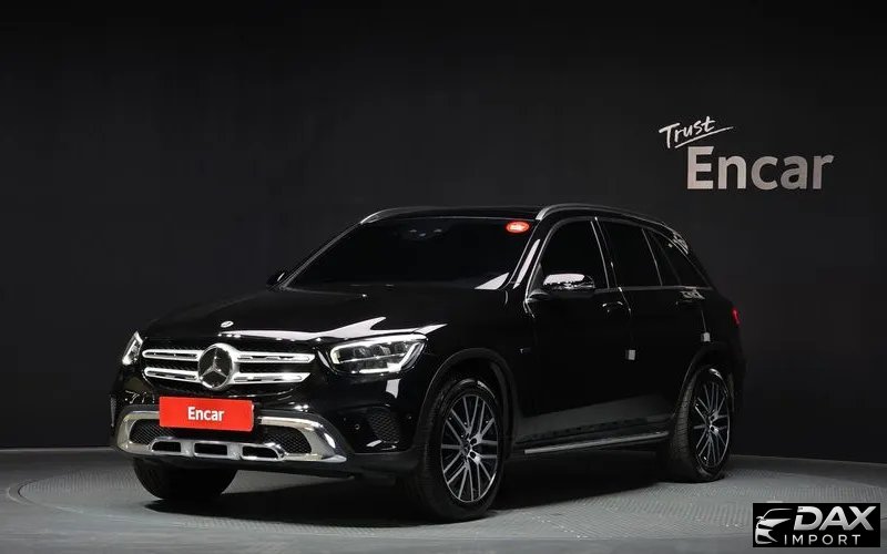 Mercedes-Benz GLC-Class GLC300e 4MATIC