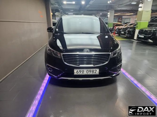 Kia Canival 9-seater Noblesse