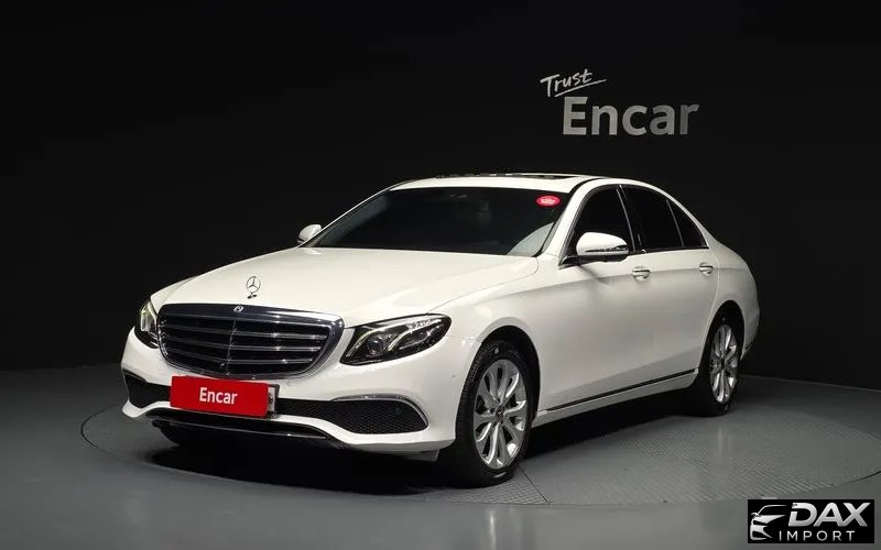 Mercedes-Benz E-Class E300 4MATIC Exclusive