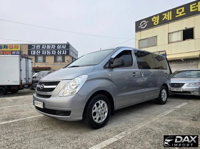Hyundai Starex 5-Seater VAN