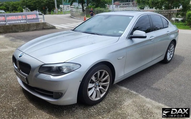 BMW 5-Series 528i
