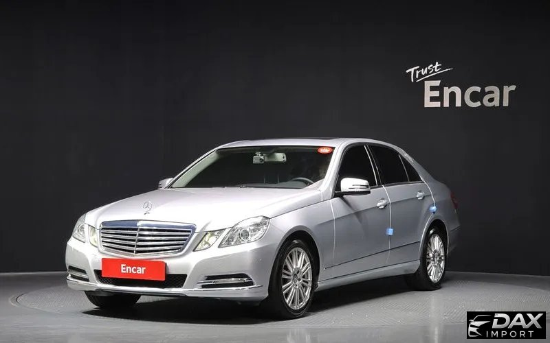 Mercedes-Benz E-Class E300 Elegance