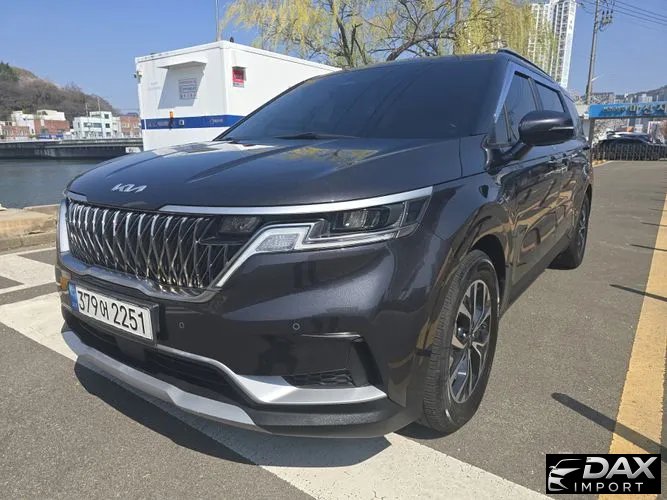 Kia Canival 9-Seater Prestige