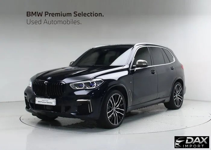 BMW X5 M50i