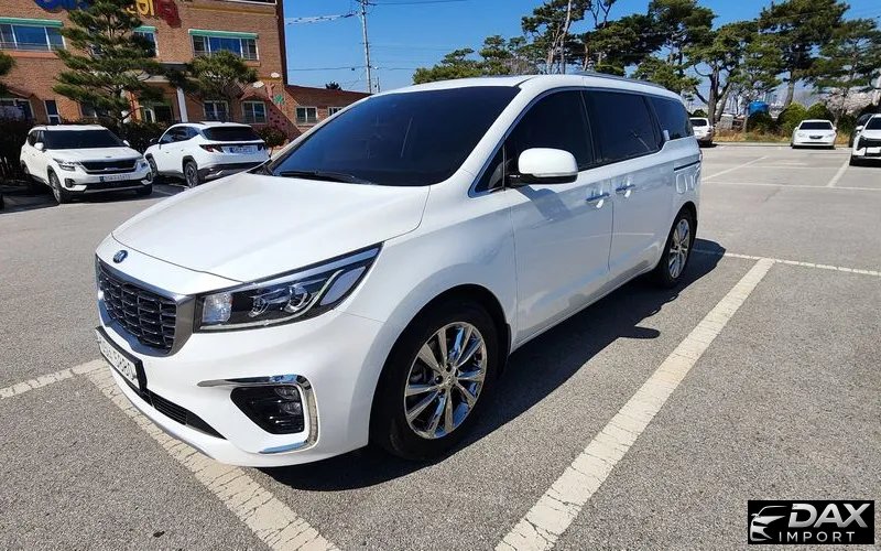 Kia Canival 9-Seater Noblesse