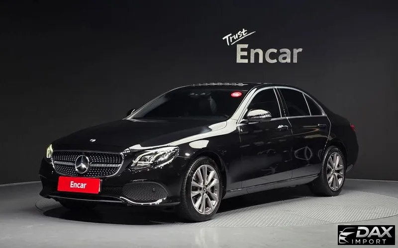 Mercedes-Benz E-Class E300 4MATIC Avnatgarde