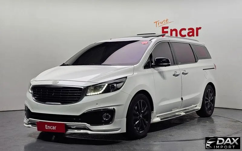 Kia Canival 7-seater Limousine