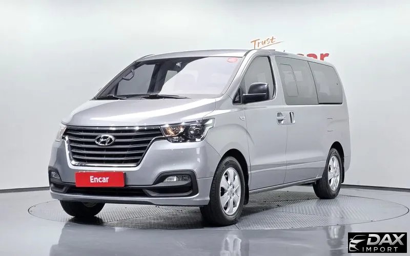 Hyundai Starex Wagon 11-Seater