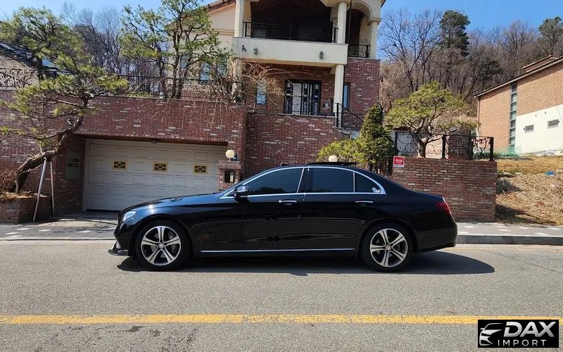 Mercedes-Benz E-Class E300 Avantgarde