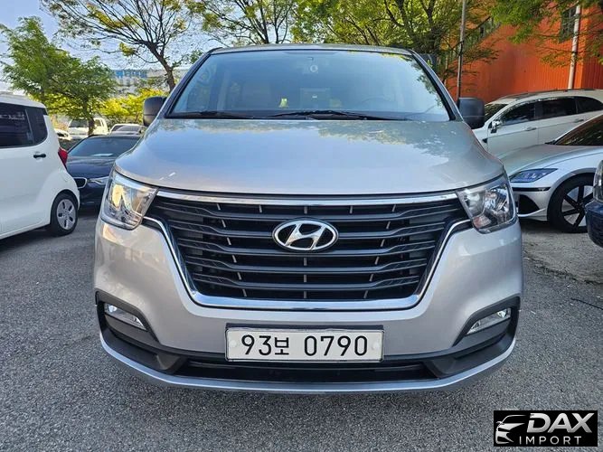 Hyundai Starex Van 5-Seater