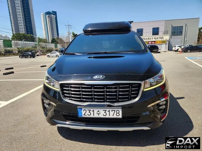 Kia Canival 9-Seater Hi-Limousine