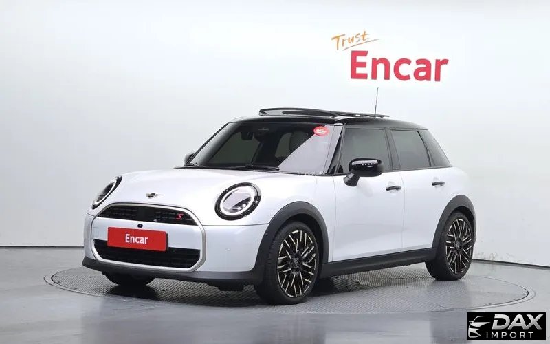 Mini Cooper 5 Door Favoured