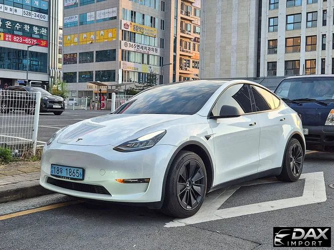 Tesla Model Y Long Range AWD