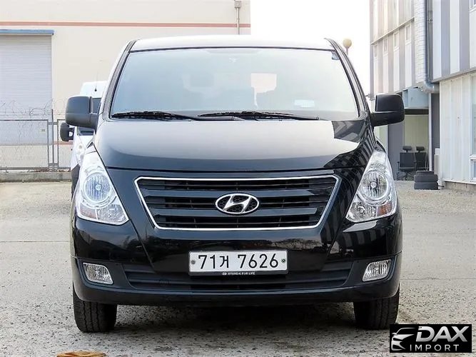 Hyundai Starex 12-Seater LPi Wagon