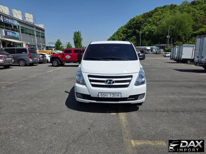 Hyundai Starex 3-Seater VAN