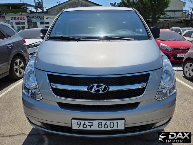 Hyundai Starex 5-Seater VAN