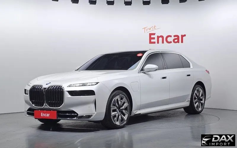 BMW 7-Series 750e xDrive Design Pure Excellence