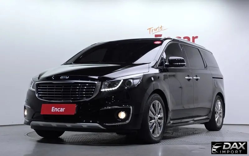 Kia Canival Gasoline 7-seater Limousine
