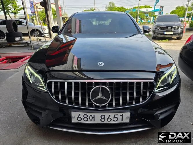 Mercedes-Benz E-Class E300 4MATIC AMG Line