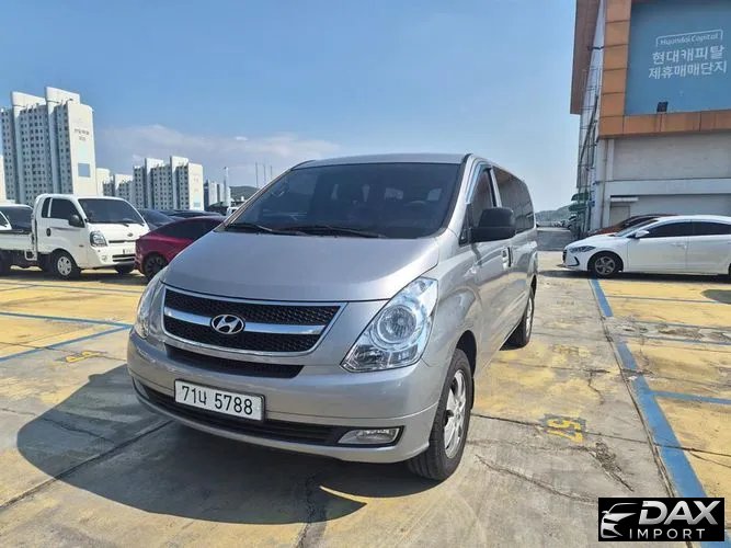 Hyundai Starex 4WD 12-Seater Wagon