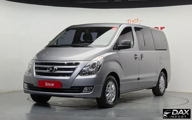 Hyundai Starex 12-Seater Wagon