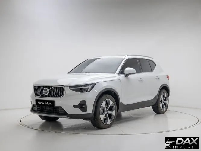 Volvo XC40 B4 Ultra Bright