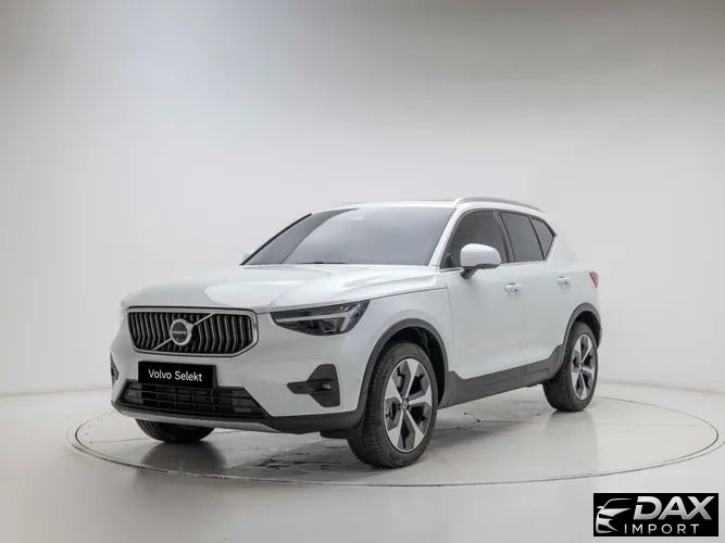 Volvo XC40 B4 Ultra Bright