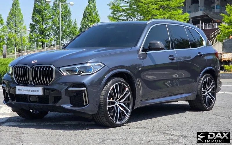 BMW X5 M50i