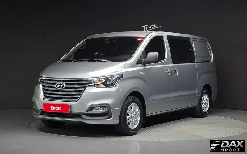 Hyundai Starex Van 5-Seater