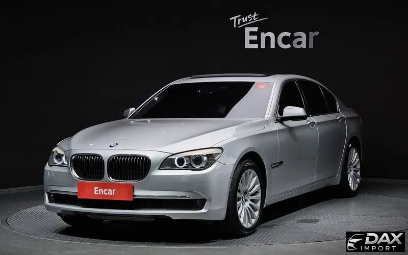 BMW 7-Series 740i