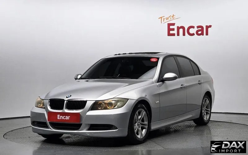 BMW 3-Series 320i Sedan