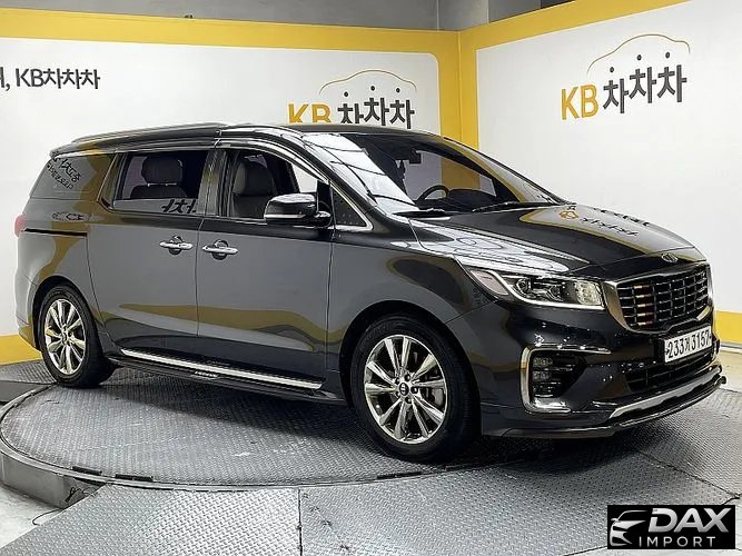 Kia Canival Gasoline 7-Seater Limousine