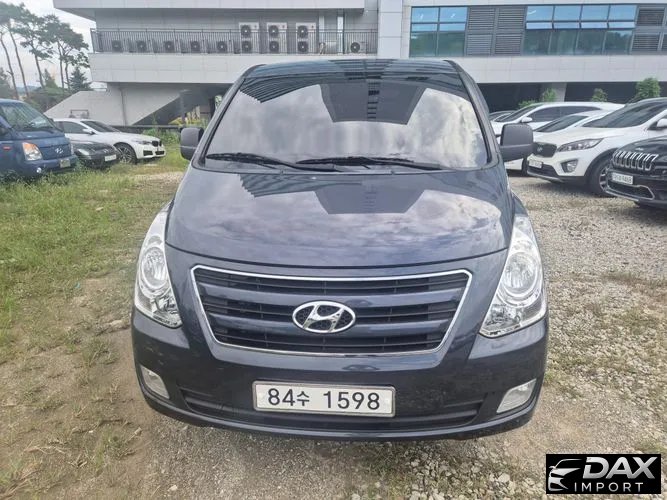 Hyundai Starex 3-Seater VAN