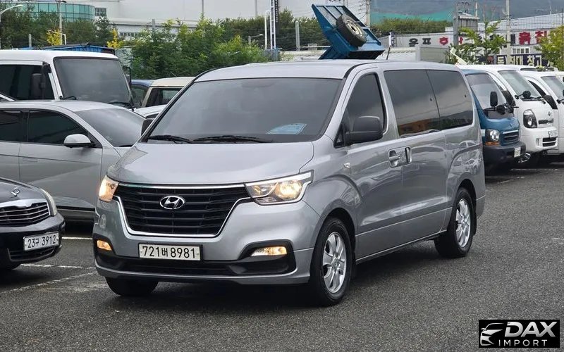 Hyundai Starex Wagon 11-Seater