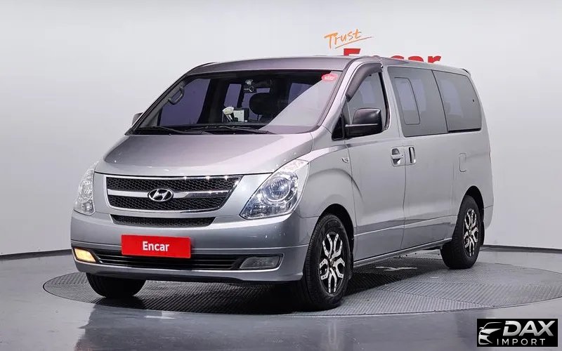 Hyundai Starex 12-Seater Wagon