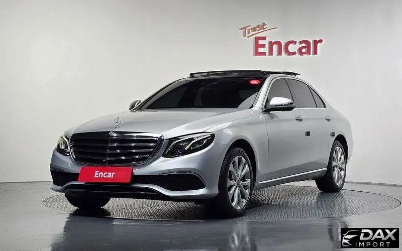 Mercedes-Benz E-Class E300 4MATIC Exclusive