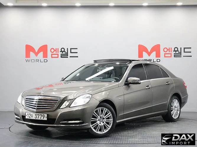 Mercedes-Benz E-Class E300 Elegance