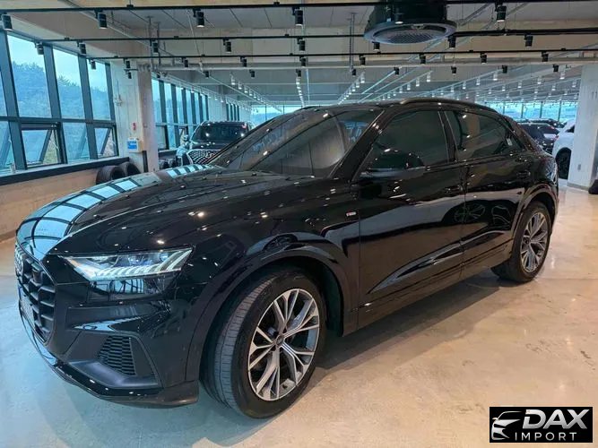 Audi Q8 55 TFSI Quattro Premium
