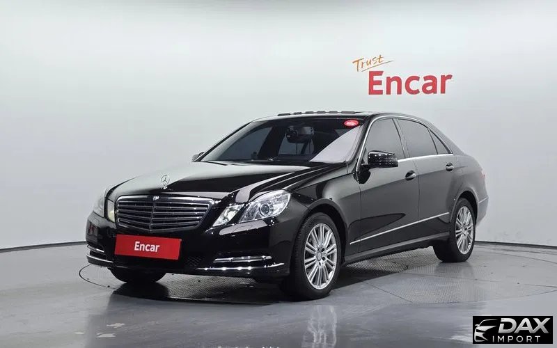 Mercedes-Benz E-Class E300 Elegance