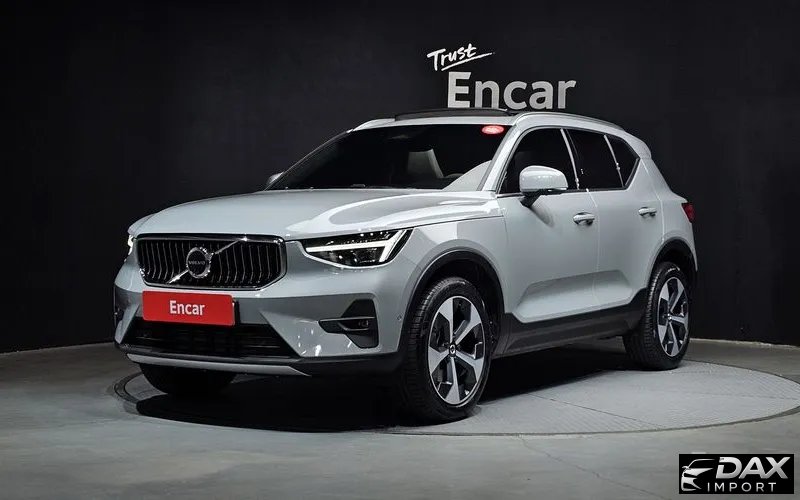 Volvo XC40 B4 Ultra Bright