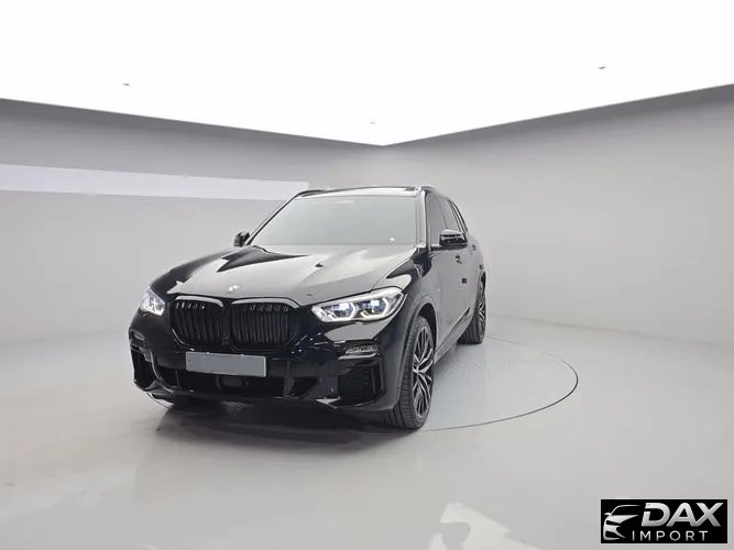 BMW X5 M50i
