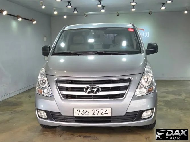 Hyundai Starex 12-Seater Wagon