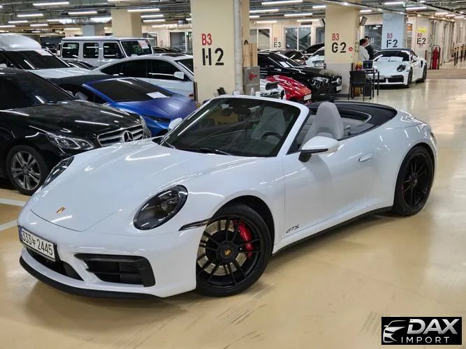 Porsche 911 Carrera 4 GTS Cabriolet