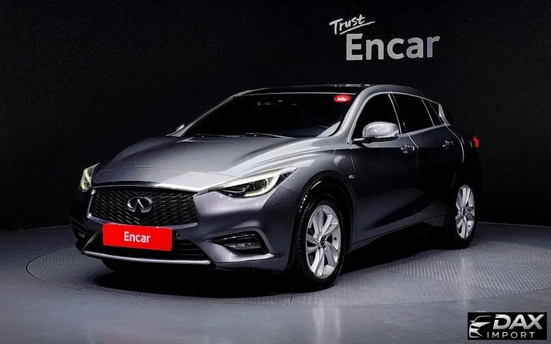 Infiniti Q30 2.0 Essential