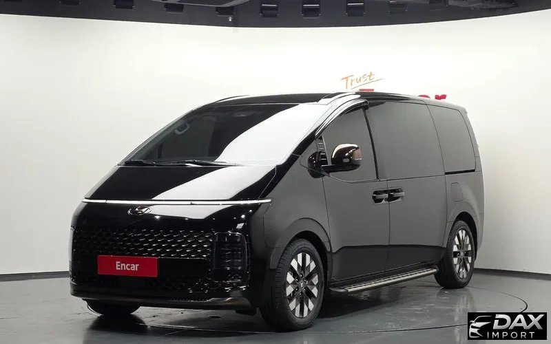 Hyundai Staria L3.5 Lounge 9-Seater