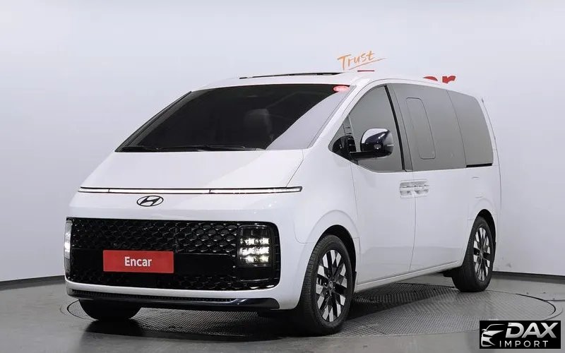 Hyundai Staria 4WD Lounge 9-Seater