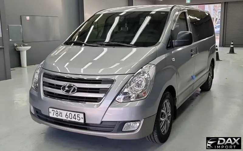 Hyundai Starex 12-Seater Wagon